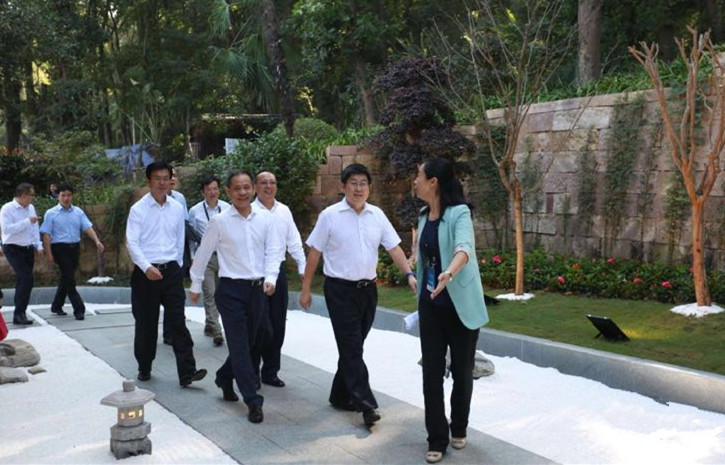 “上市公司并購重組與經濟轉型升級”論壇在杭州隆重舉行 “上市公司并購重組與經濟轉型升級”論壇在杭州隆重舉行